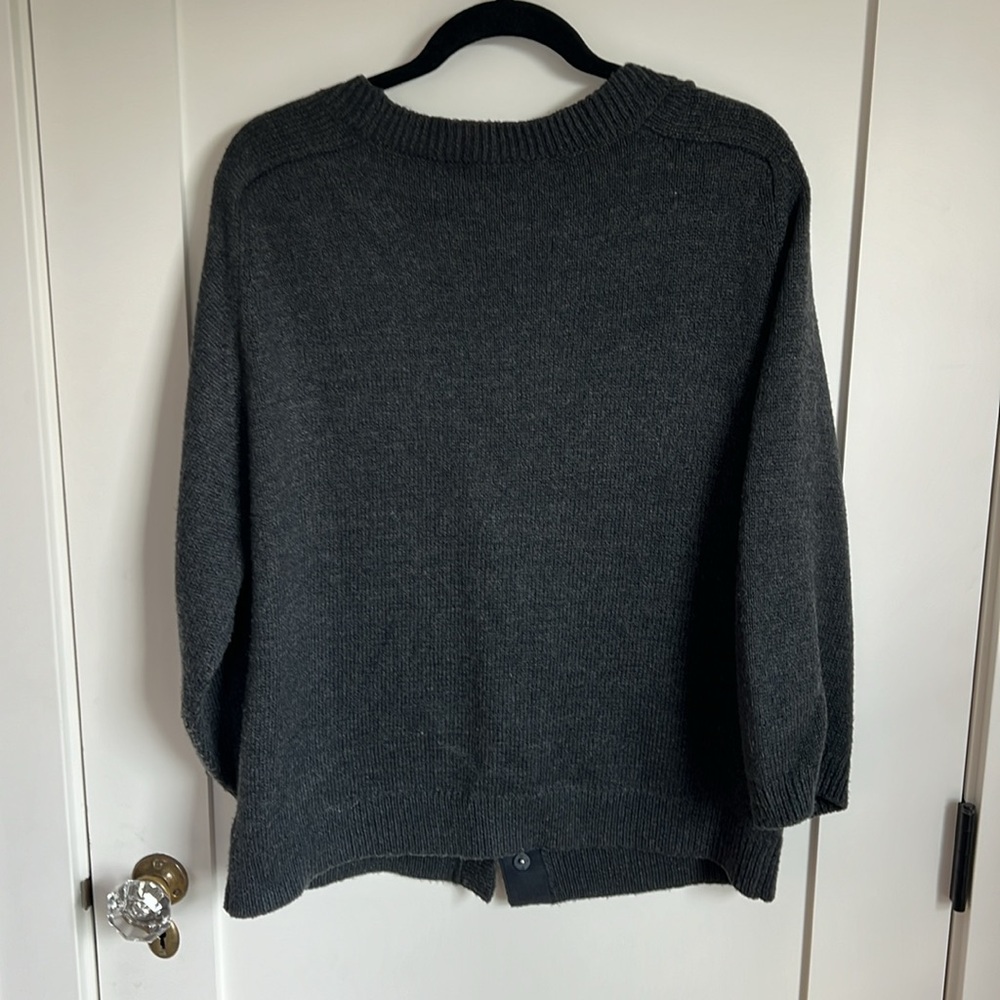 🕶️Cabi Grey Snap Pearl Buttons Cardigan L - Picture 3 of 7